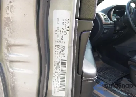 2015 Jeep Grand Cherokee Limited z USA, uszkodzony, nr VIN 1C4RJFBG5FC212885